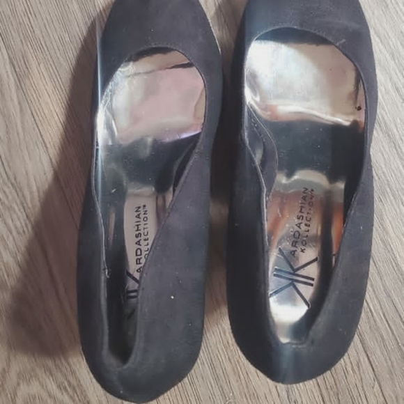 Kardashian Kollection Wedges Size 8M🌴 - Picture 6 of 6